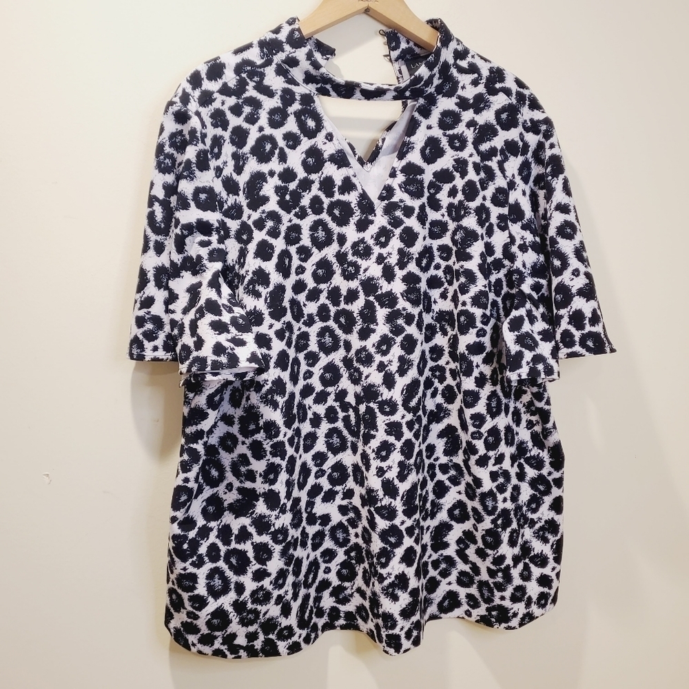 Lane Bryant animal print black and white plus size blouse size 16